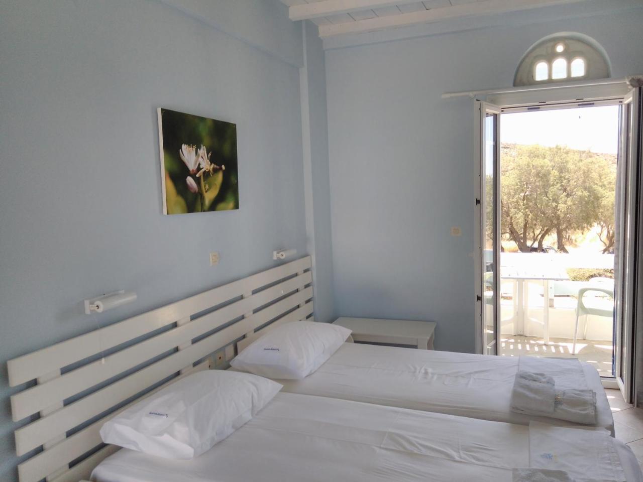 Nostos Beachfront Apartments & Studios Agios Ioannis  Bagian luar foto