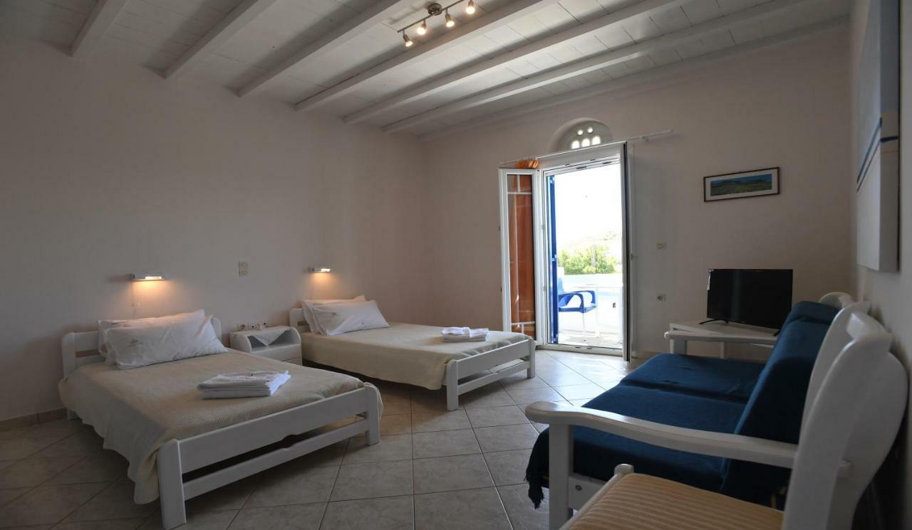 Nostos Beachfront Apartments & Studios Agios Ioannis  Bagian luar foto