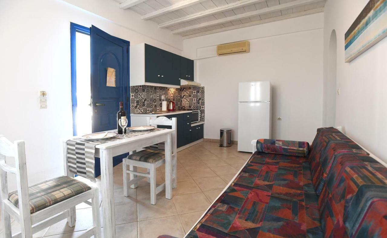 Nostos Beachfront Apartments & Studios Agios Ioannis  Bagian luar foto