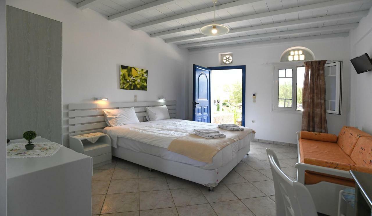 Nostos Beachfront Apartments & Studios Agios Ioannis  Bagian luar foto
