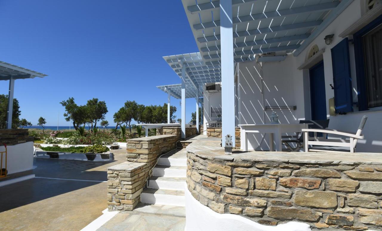 Nostos Beachfront Apartments & Studios Agios Ioannis  Bagian luar foto