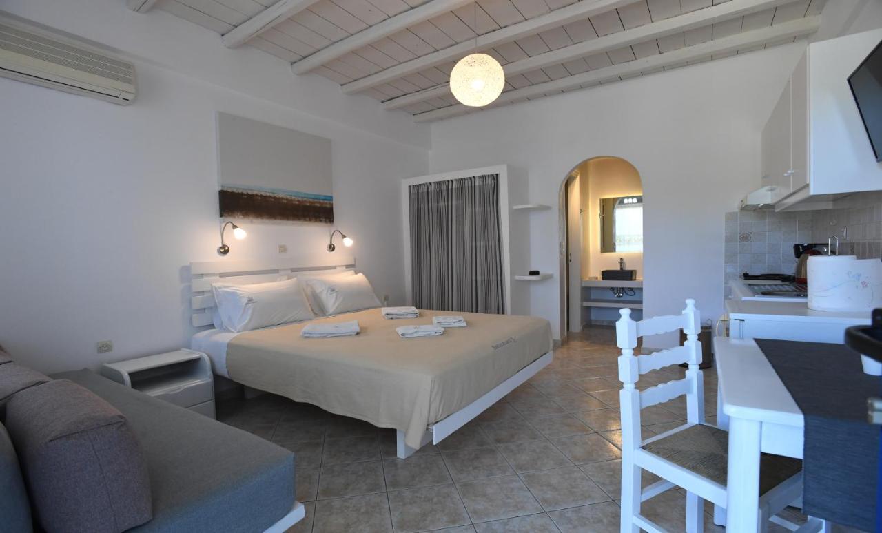 Nostos Beachfront Apartments & Studios Agios Ioannis  Bagian luar foto